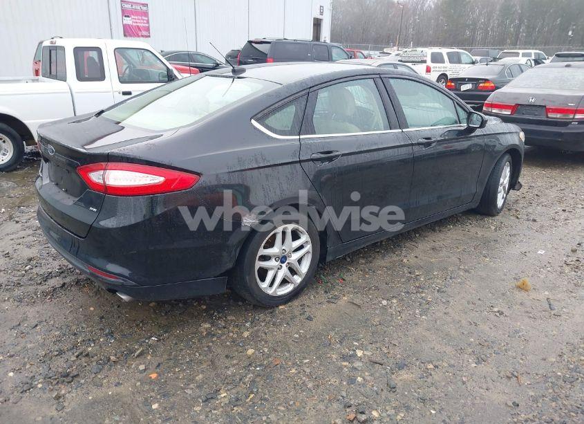Photo 4 of 2015 Ford Fusion SE (VIN 3FA6P0H75FR176080)