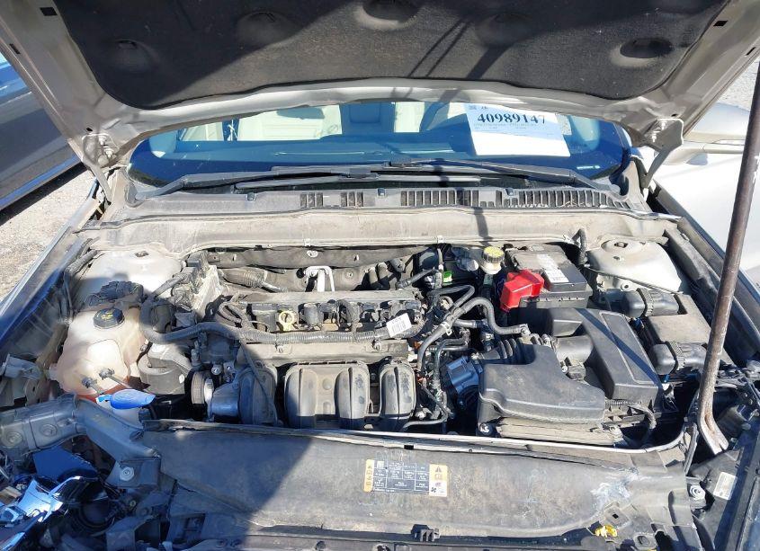 Photo 10 of 2015 Ford Fusion SE (VIN 3FA6P0H75FR197687)
