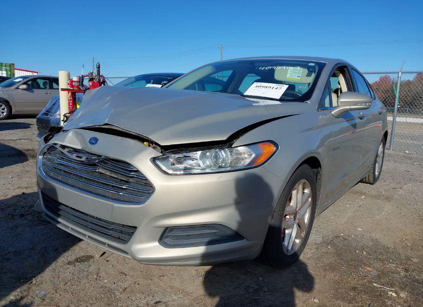 Photo 2 of 2015 Ford Fusion SE (VIN 3FA6P0H75FR197687)