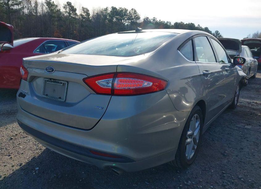 Photo 4 of 2015 Ford Fusion SE (VIN 3FA6P0H75FR197687)