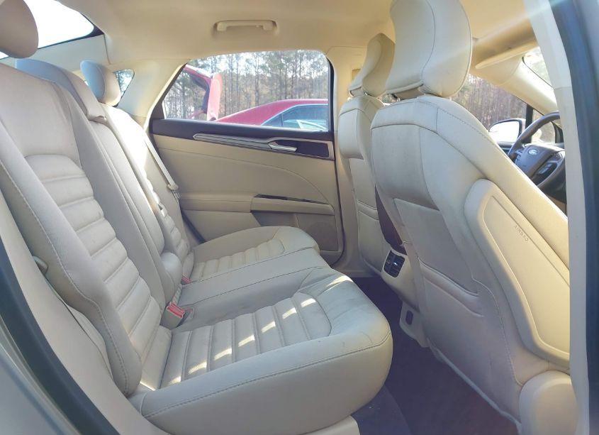 Photo 8 of 2015 Ford Fusion SE (VIN 3FA6P0H75FR197687)