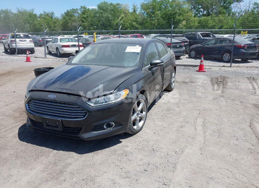 Photo 2 of 2015 Ford Fusion SE (VIN 3FA6P0H75FR244636)