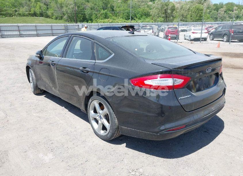 Photo 3 of 2015 Ford Fusion SE (VIN 3FA6P0H75FR244636)