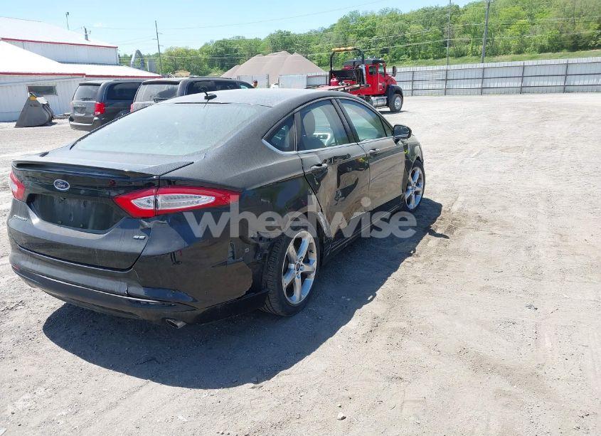 Photo 4 of 2015 Ford Fusion SE (VIN 3FA6P0H75FR244636)