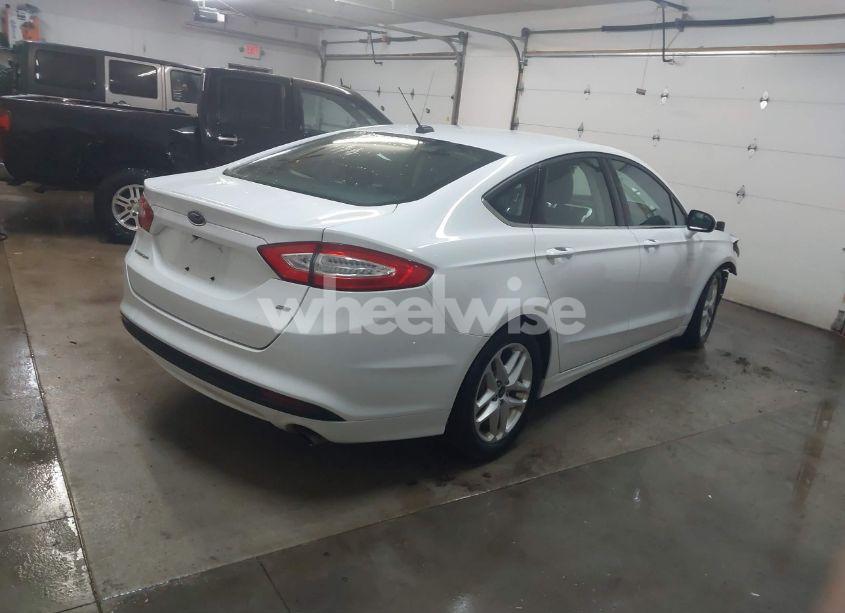 Photo 4 of 2015 Ford Fusion SE (VIN 3FA6P0H75FR276342)