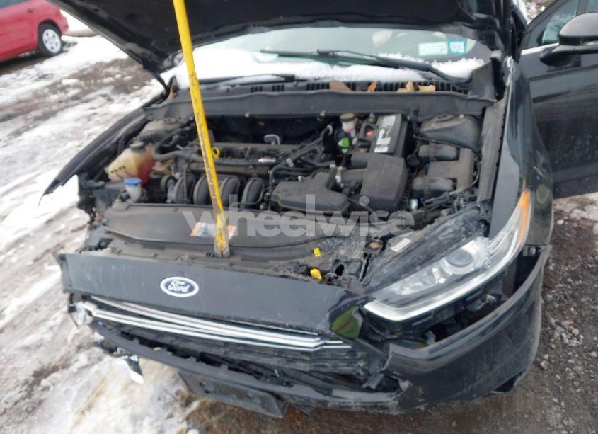 Photo 10 of 2015 Ford Fusion SE (VIN 3FA6P0H75FR290497)