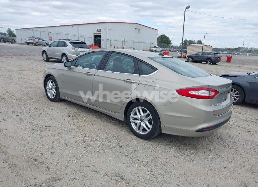 Photo 3 of 2015 Ford Fusion SE (VIN 3FA6P0H75FR307038)