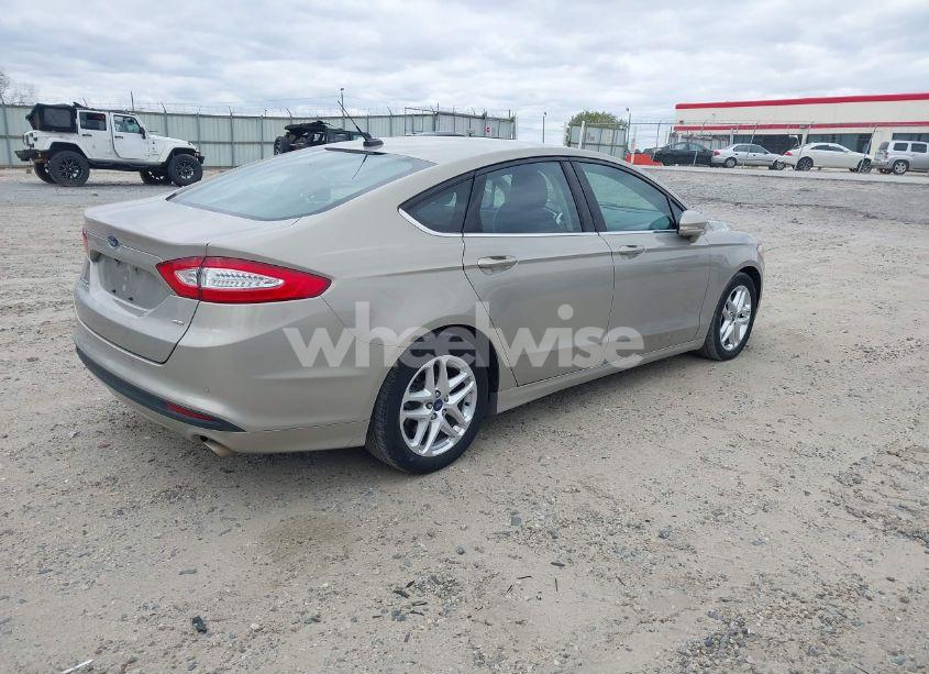 Photo 4 of 2015 Ford Fusion SE (VIN 3FA6P0H75FR307038)