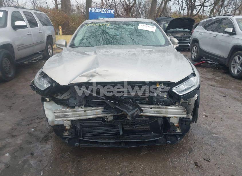 Photo 13 of 2016 Ford Fusion SE (VIN 3FA6P0H75GR106287)