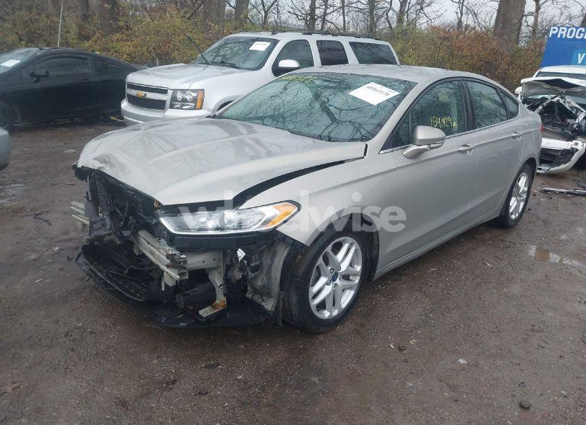 Photo 2 of 2016 Ford Fusion SE (VIN 3FA6P0H75GR106287)