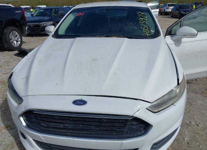 Photo 10 of 2016 Ford Fusion SE (VIN 3FA6P0H75GR121405)