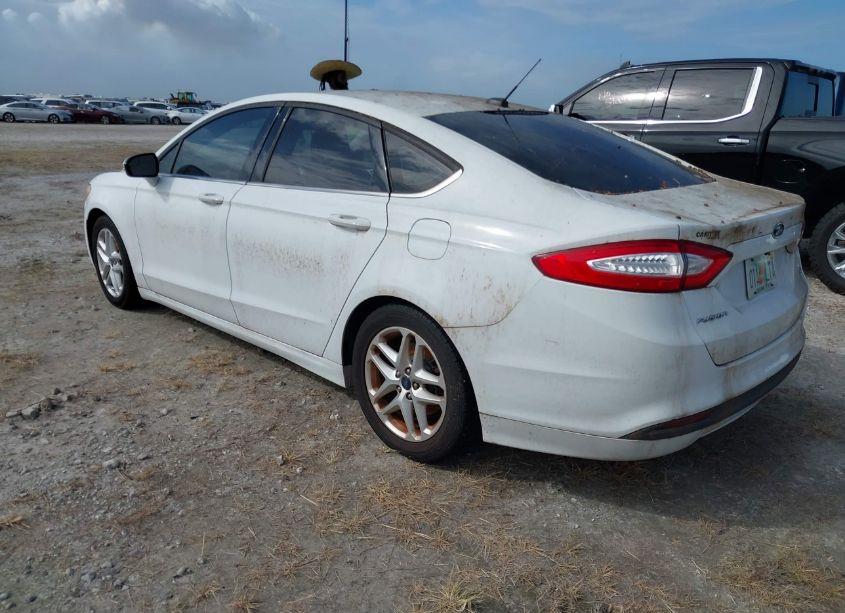 Photo 3 of 2016 Ford Fusion SE (VIN 3FA6P0H75GR121405)