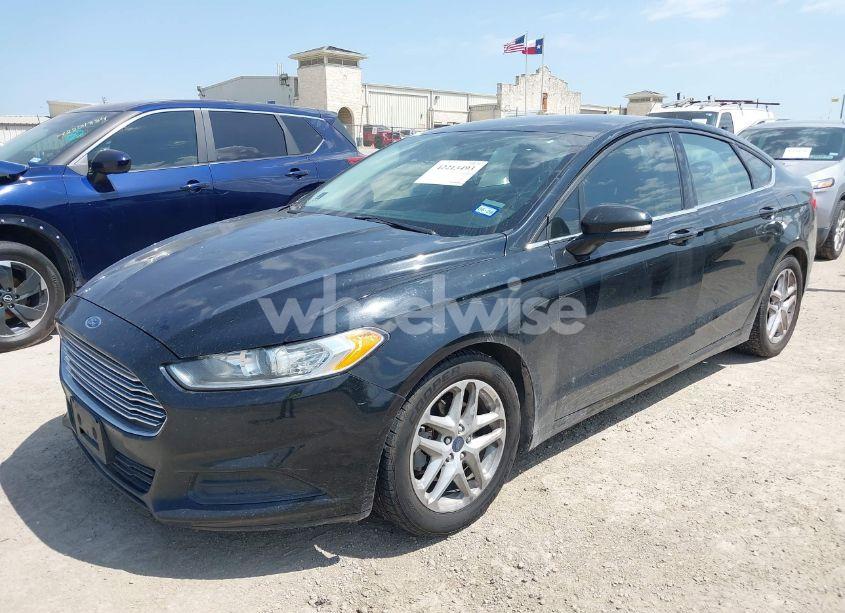 Photo 2 of 2016 Ford Fusion SE (VIN 3FA6P0H75GR125230)