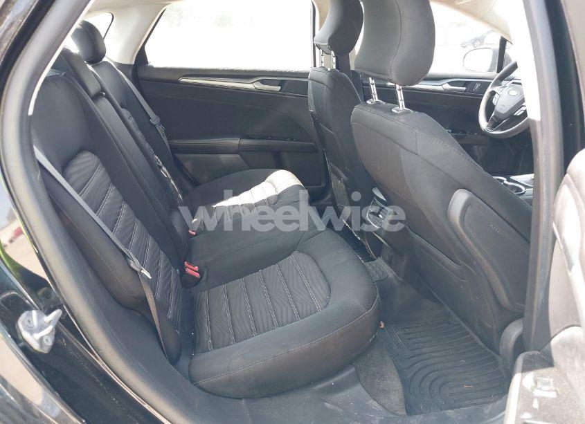 Photo 8 of 2016 Ford Fusion SE (VIN 3FA6P0H75GR125230)