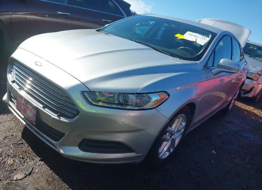 Photo 2 of 2016 Ford Fusion SE (VIN 3FA6P0H75GR131237)