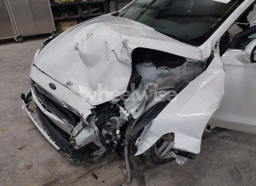 Photo 6 of 2016 Ford Fusion SE (VIN 3FA6P0H75GR131626)