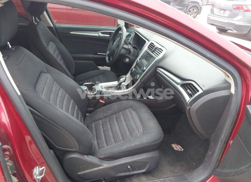 Photo 5 of 2016 Ford Fusion SE (VIN 3FA6P0H75GR148927)