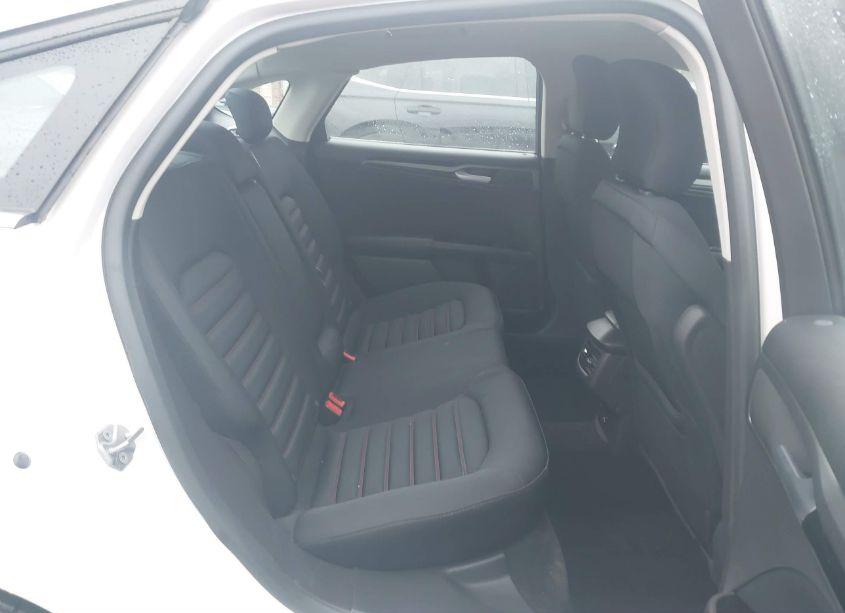 Photo 8 of 2016 Ford Fusion SE (VIN 3FA6P0H75GR171849)