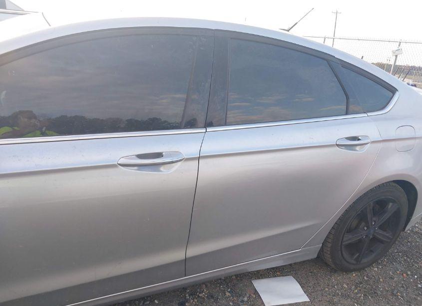 Photo 19 of 2016 Ford Fusion SE (VIN 3FA6P0H75GR190563)