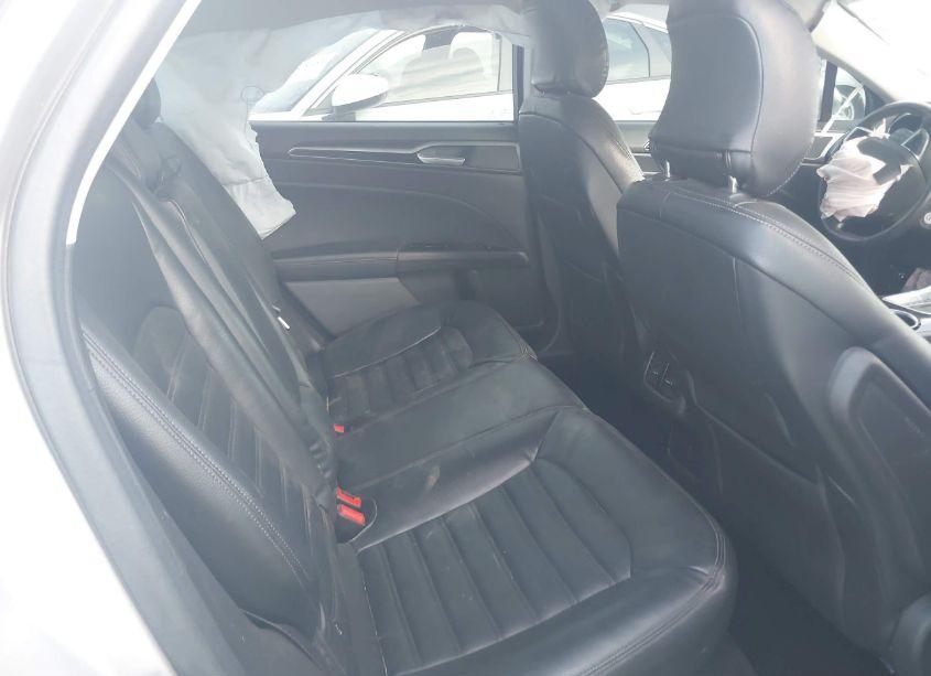 Photo 8 of 2016 Ford Fusion SE (VIN 3FA6P0H75GR190563)