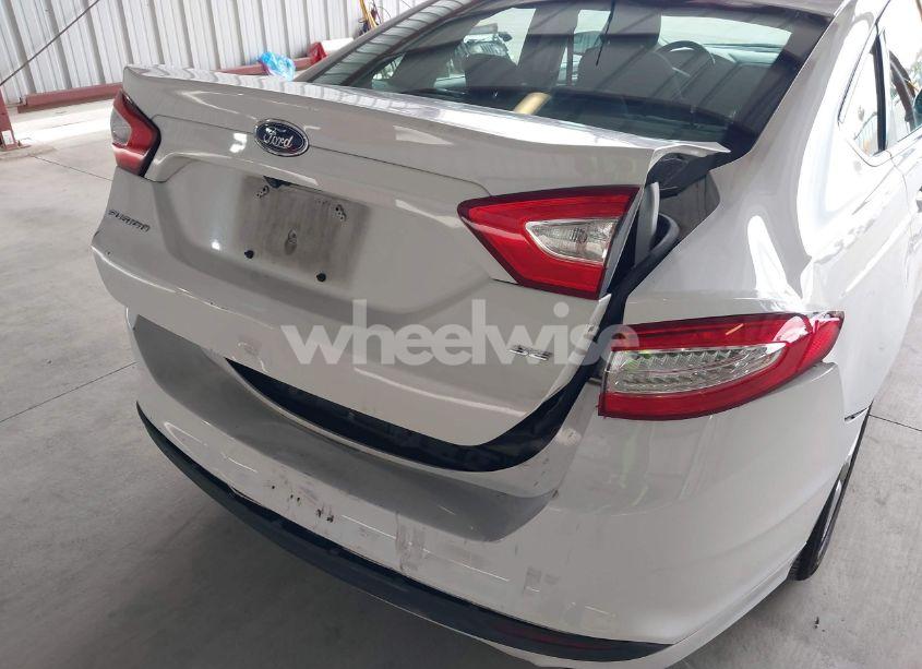 Photo 6 of 2016 Ford Fusion SE (VIN 3FA6P0H75GR216949)