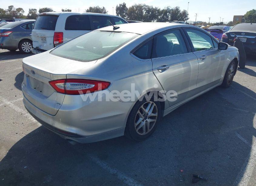 Photo 4 of 2016 Ford Fusion SE (VIN 3FA6P0H75GR225277)