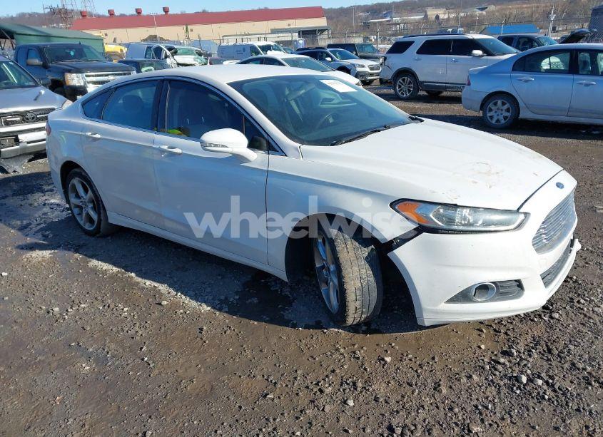 2016 Ford Fusion SE (VIN 3FA6P0H75GR267206) main photo