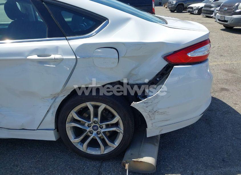 Photo 14 of 2016 Ford Fusion SE (VIN 3FA6P0H75GR284362)