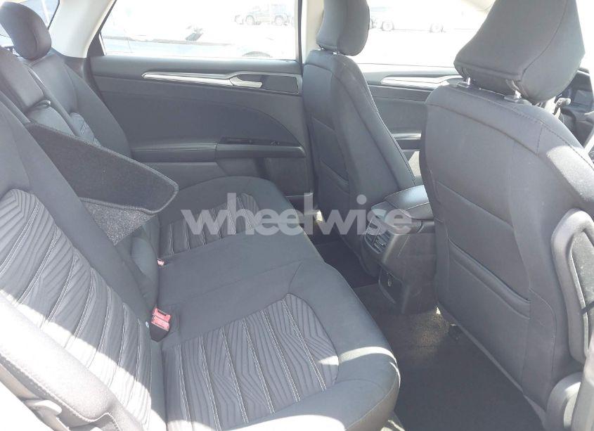 Photo 8 of 2016 Ford Fusion SE (VIN 3FA6P0H75GR284362)