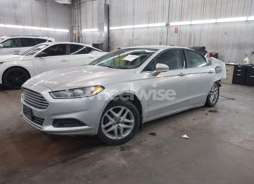 Photo 2 of 2016 Ford Fusion SE (VIN 3FA6P0H75GR315139)