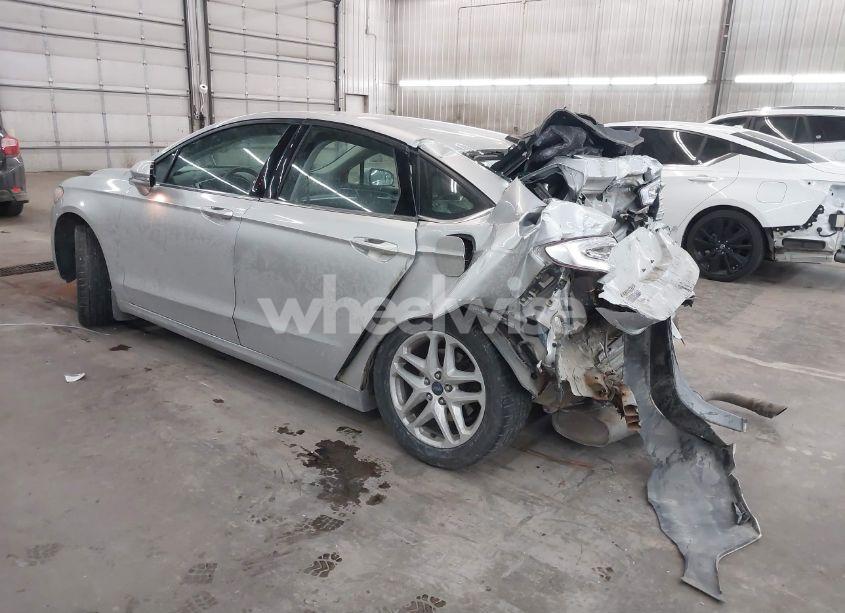 Photo 3 of 2016 Ford Fusion SE (VIN 3FA6P0H75GR315139)