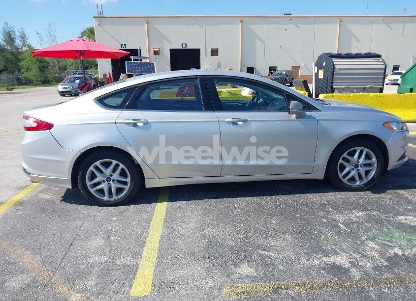 Photo 13 of 2016 Ford Fusion SE (VIN 3FA6P0H75GR343989)
