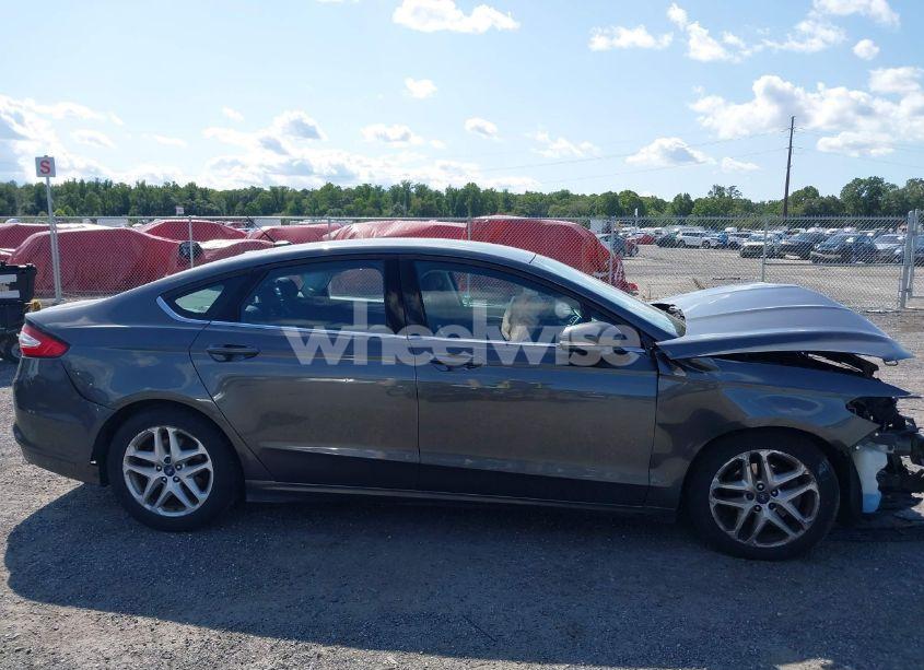 Photo 13 of 2016 Ford Fusion SE (VIN 3FA6P0H75GR345693)