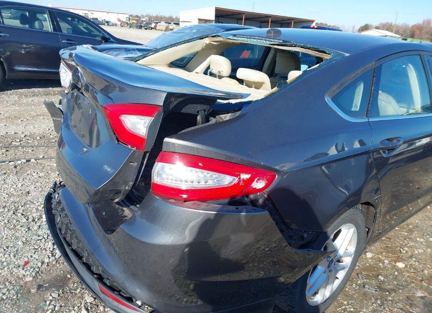 Photo 17 of 2016 Ford Fusion SE (VIN 3FA6P0H75GR358413)