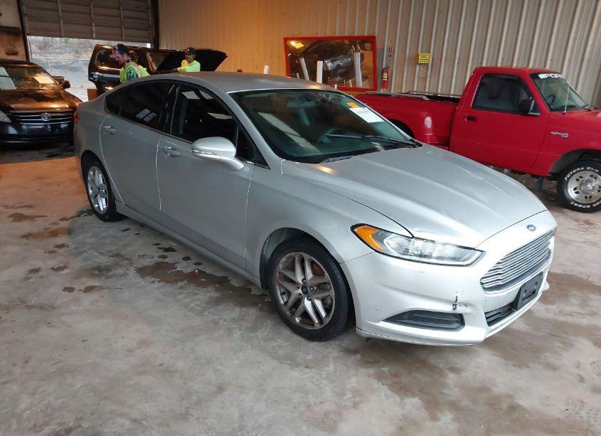 2016 Ford Fusion SE (VIN 3FA6P0H75GR359965) main photo
