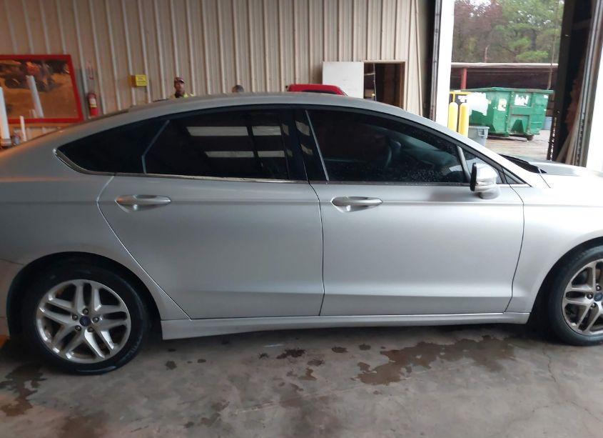 Photo 13 of 2016 Ford Fusion SE (VIN 3FA6P0H75GR359965)