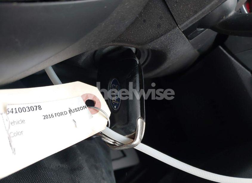 Photo 11 of 2016 Ford Fusion SE (VIN 3FA6P0H75GR379231)