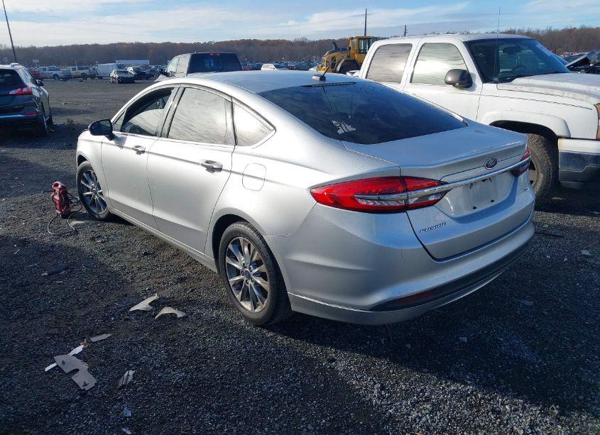 Photo 3 of 2017 Ford Fusion SE (VIN 3FA6P0H75HR150453)