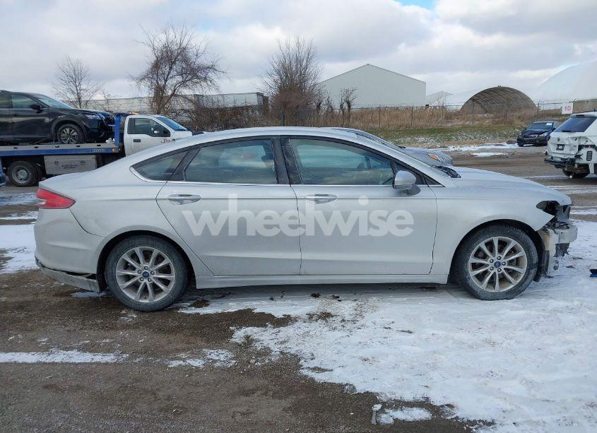 Photo 14 of 2017 Ford Fusion SE (VIN 3FA6P0H75HR179323)