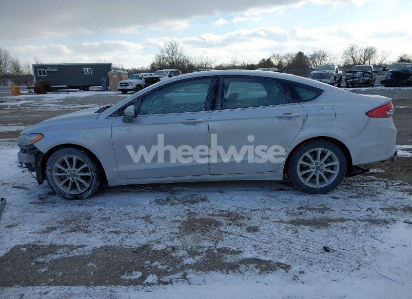 Photo 15 of 2017 Ford Fusion SE (VIN 3FA6P0H75HR179323)
