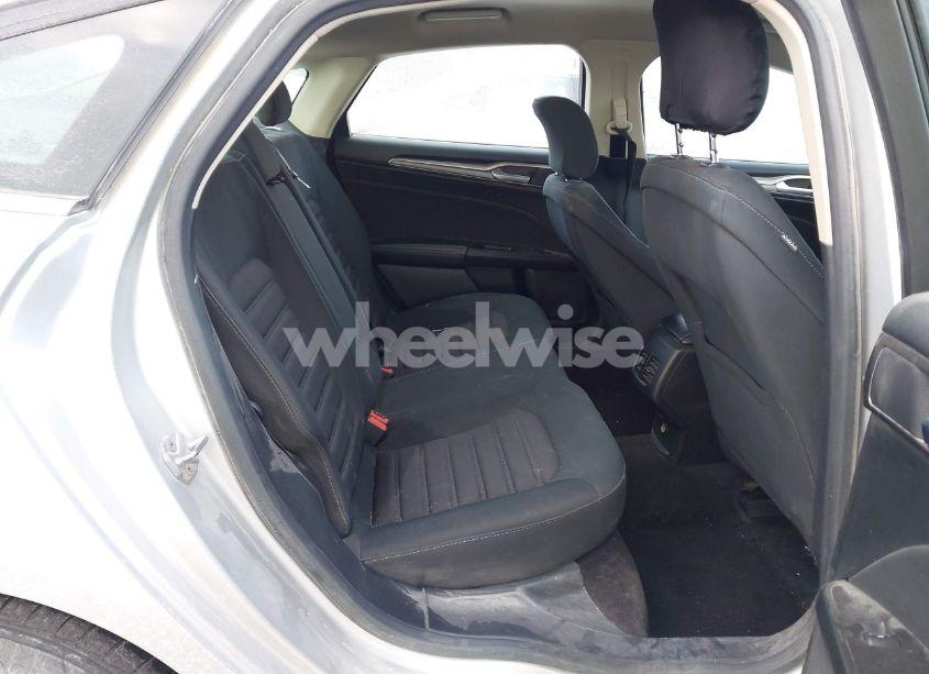 Photo 8 of 2017 Ford Fusion SE (VIN 3FA6P0H75HR179323)