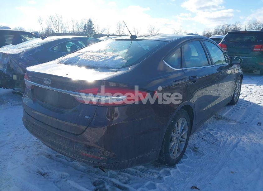 Photo 4 of 2017 Ford Fusion SE (VIN 3FA6P0H75HR290888)