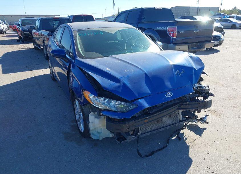 2017 Ford Fusion SE (VIN 3FA6P0H75HR318446) main photo