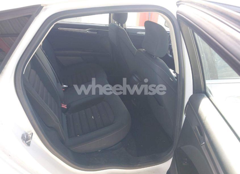 Photo 8 of 2017 Ford Fusion SE (VIN 3FA6P0H75HR337112)