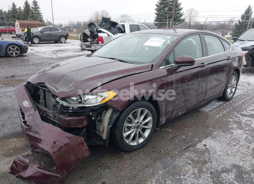 Photo 2 of 2017 Ford Fusion SE (VIN 3FA6P0H75HR348577)