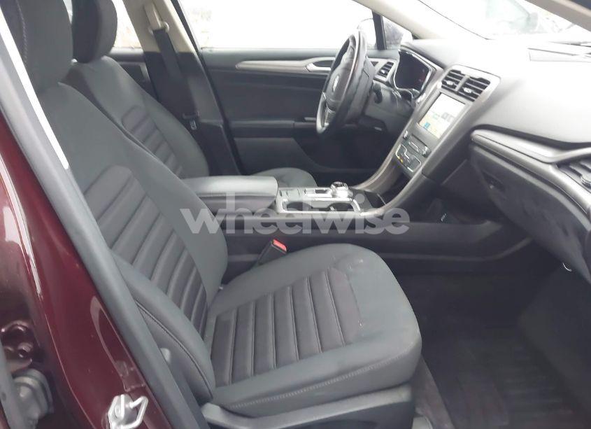 Photo 5 of 2017 Ford Fusion SE (VIN 3FA6P0H75HR348577)