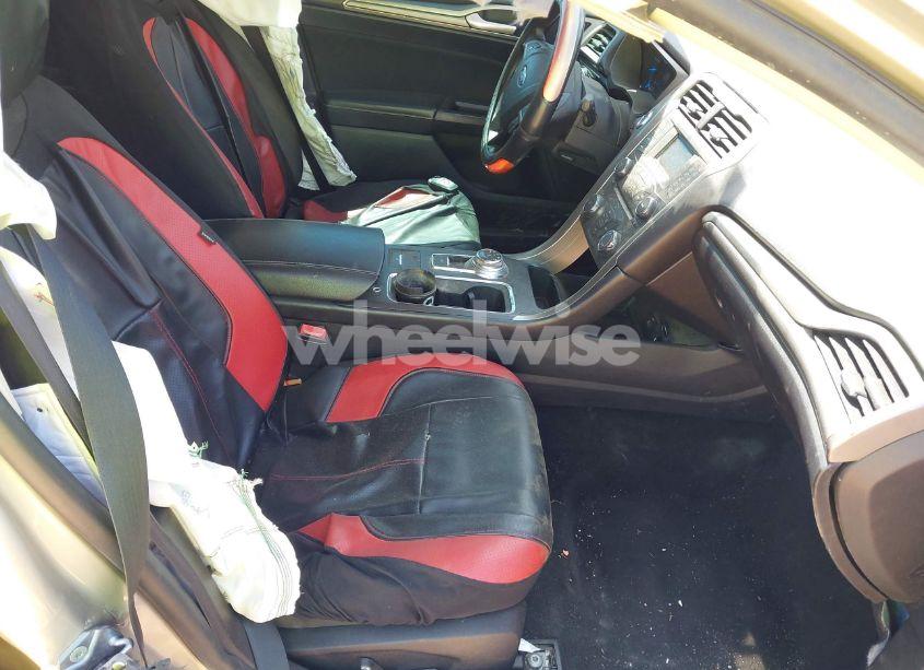 Photo 5 of 2017 Ford Fusion SE (VIN 3FA6P0H75HR358770)