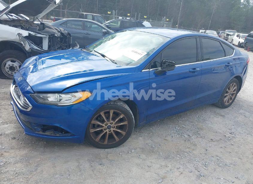 Photo 2 of 2017 Ford Fusion SE (VIN 3FA6P0H75HR374936)
