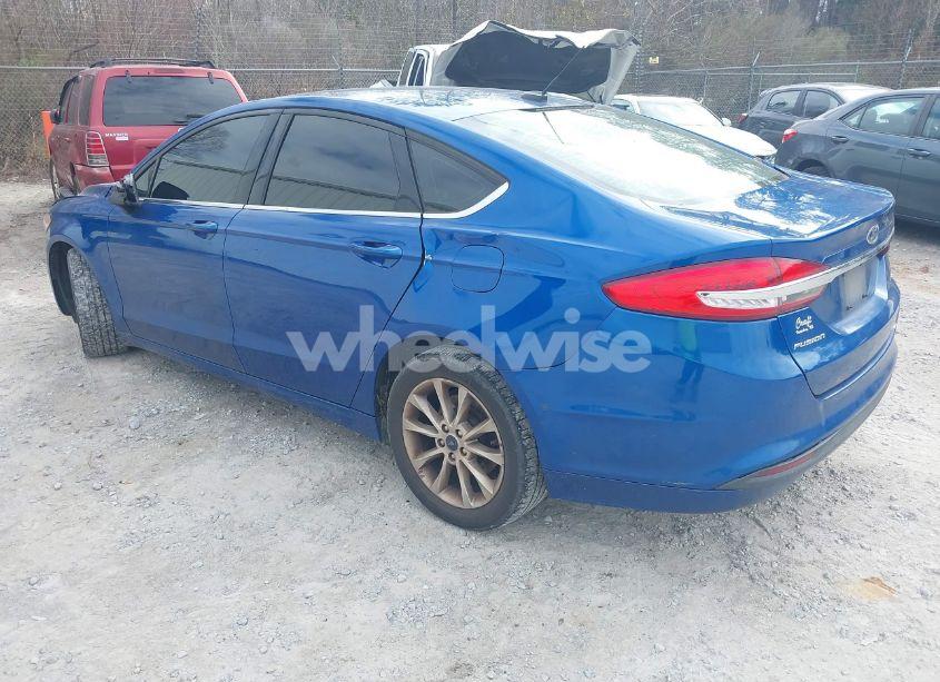 Photo 3 of 2017 Ford Fusion SE (VIN 3FA6P0H75HR374936)