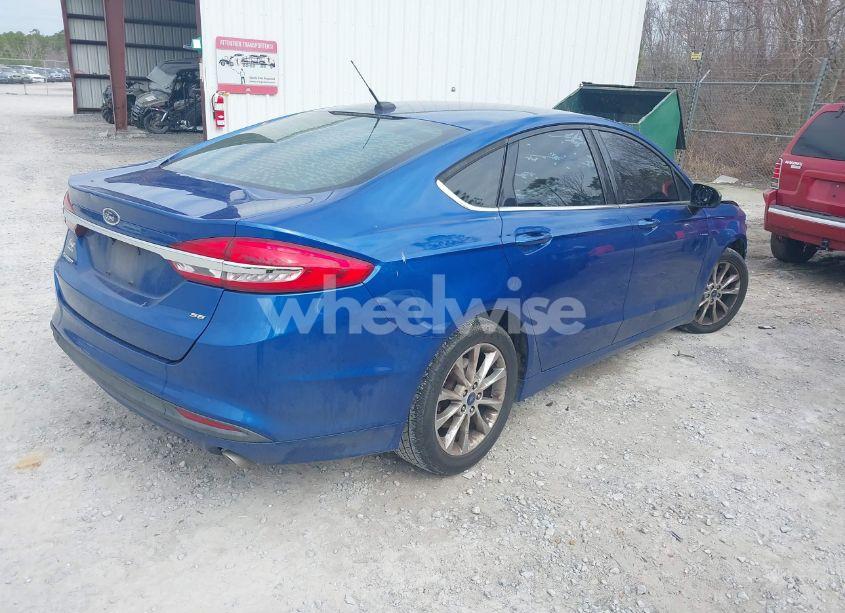 Photo 4 of 2017 Ford Fusion SE (VIN 3FA6P0H75HR374936)